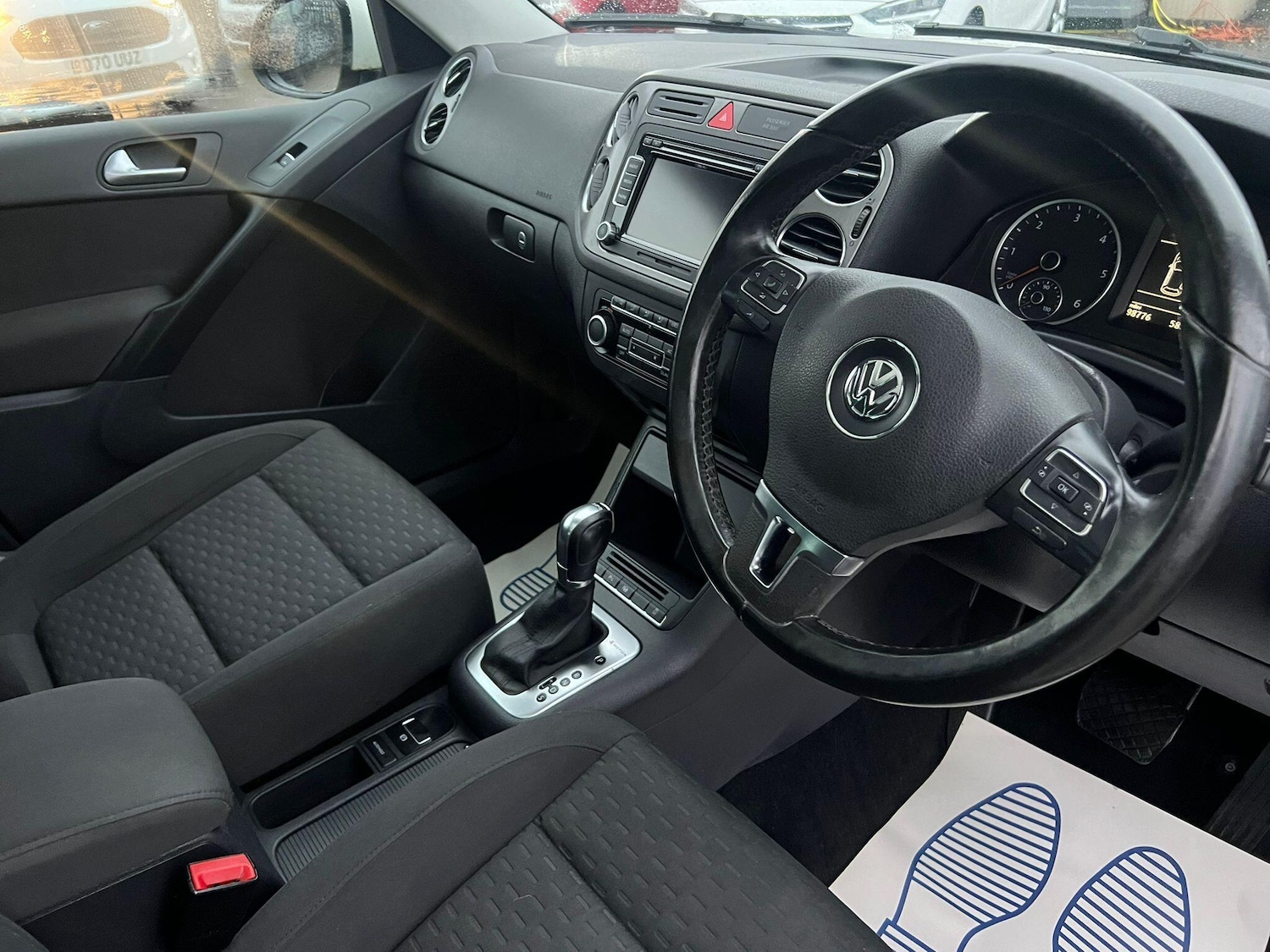 Used Volkswagen Tiguan 2011 for sale - 76561468: Photo 8