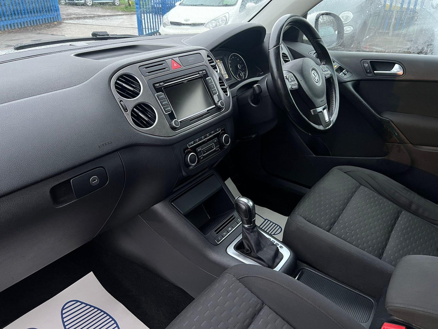 Used Volkswagen Tiguan 2011 for sale - 76561468: Photo 9