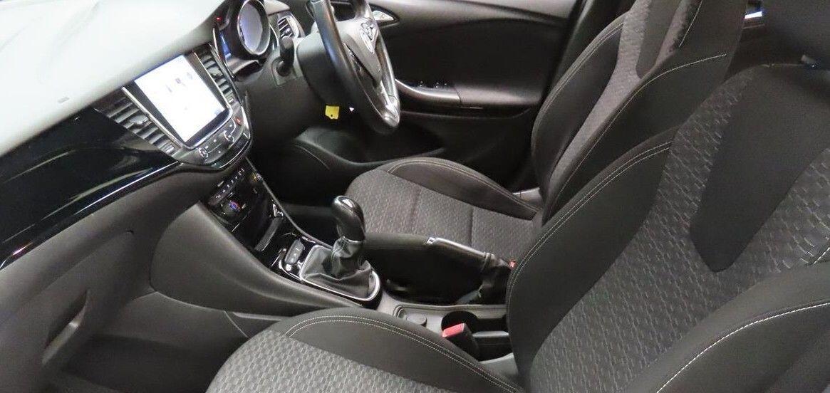 Used Vauxhall Astra 2017 for sale - 77633447: Photo 2