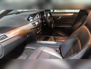 Used Mercedes-Benz E Class 2016 for sale - 77549302: Photo