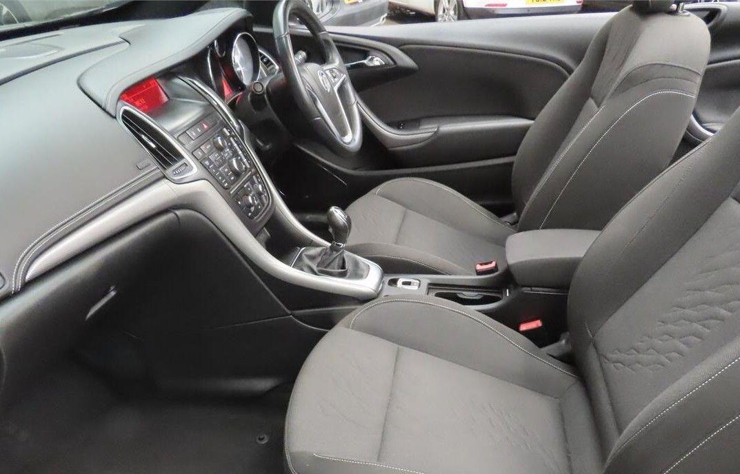 Used Vauxhall Cascada 2014 for sale - 77853932: Photo 2