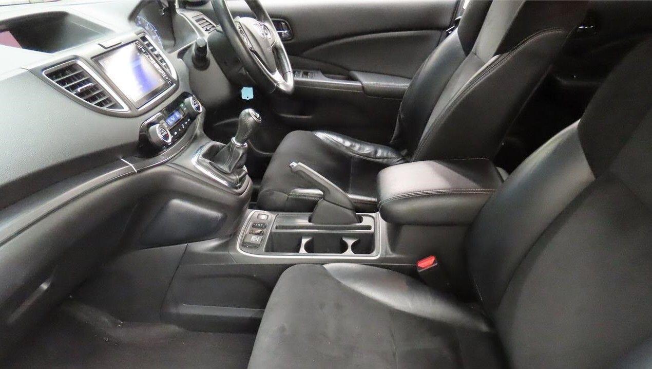 Used Honda CR-V 2017 for sale - 77101640: Photo 2