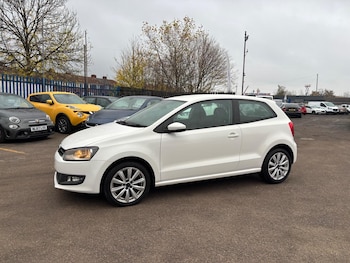 Used Volkswagen Polo 2011 for sale - 76512422: Photo