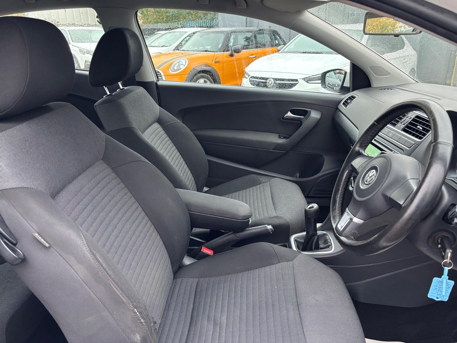 Used Volkswagen Polo 2011 for sale - 76512422: Photo 4