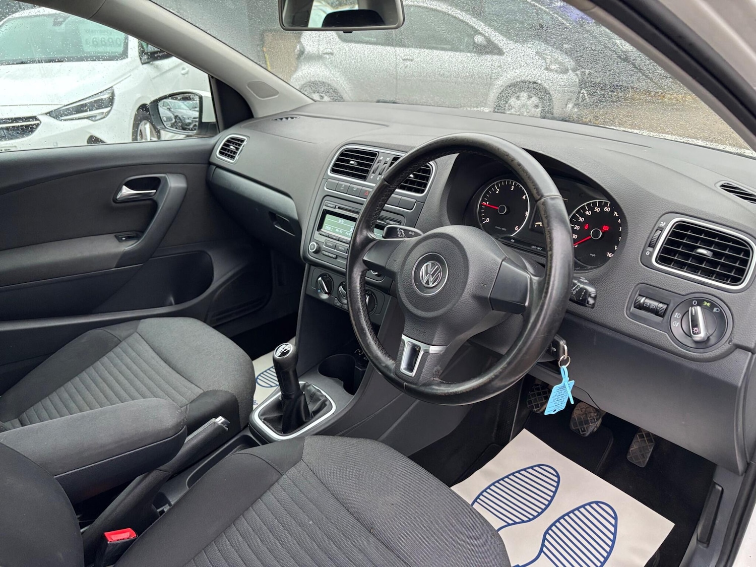 Used Volkswagen Polo 2011 for sale - 76512422: Photo 5