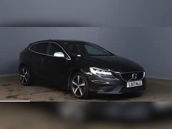 Used Volvo V40 2017 for sale - 79860689: Photo