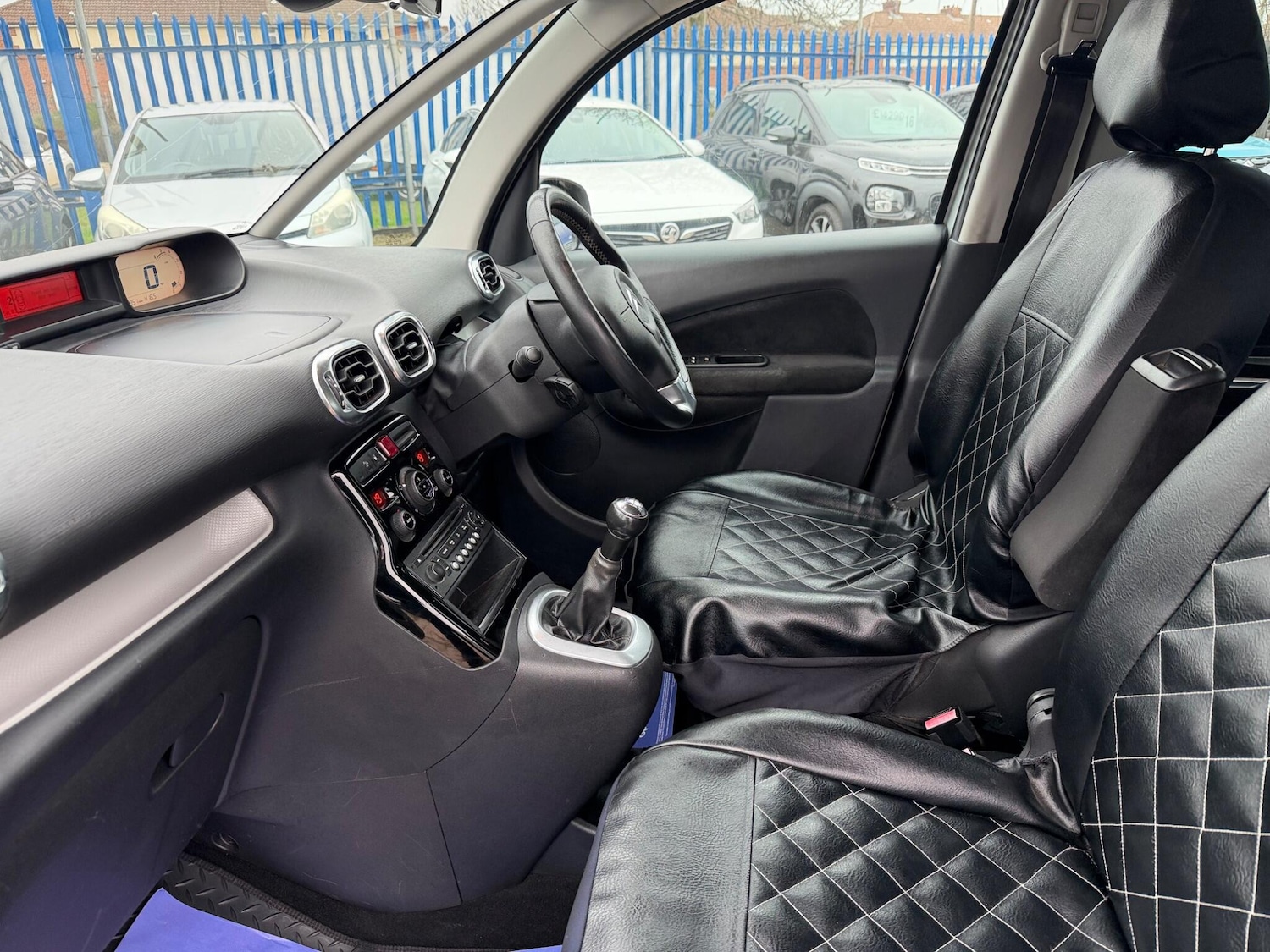 Used Citroen C3 Picasso 2011 for sale - 77793929: Photo 9