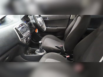 Used Hyundai i20 2014 for sale - 75949188: Photo