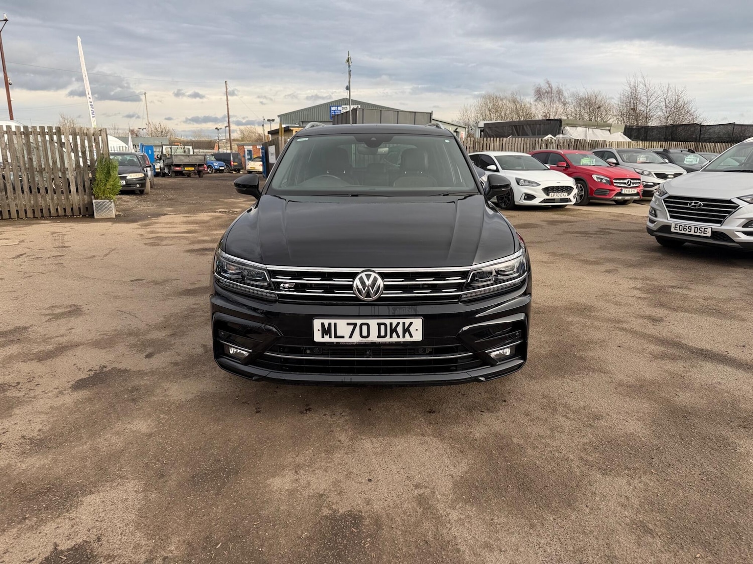 Used Volkswagen Tiguan for sale - 77794317: Photo 2
