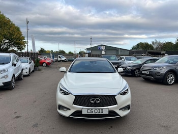 Used Infiniti Q30 for sale - 76013260: Photo 2
