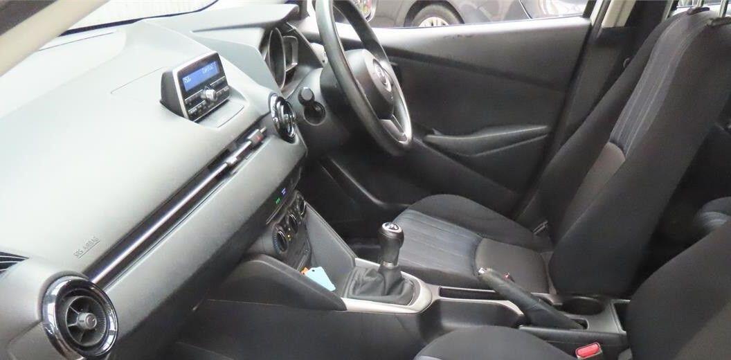 Used Mazda Mazda2 2015 for sale - 78100578: Photo 2