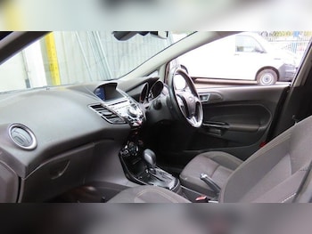 Used Ford Fiesta 2015 for sale - 76314432: Photo 2