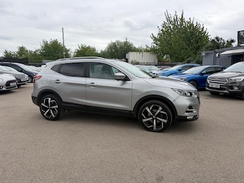 Used Nissan Qashqai 2017 for sale - 78608688: Photo