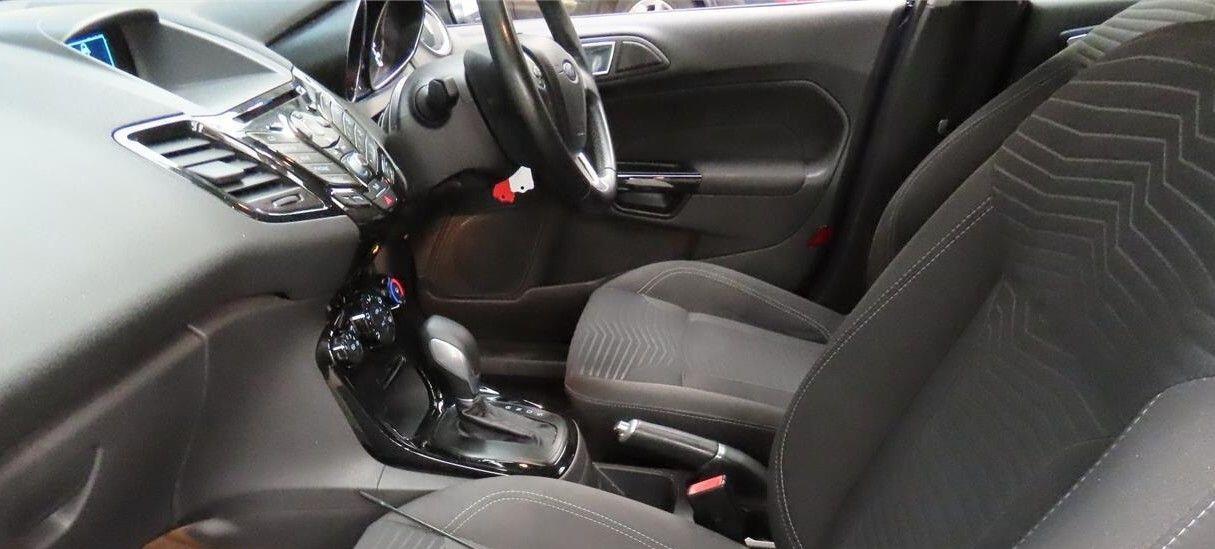 Used Ford Fiesta 2015 for sale - 76472873: Photo 2