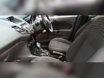 Used Ford Fiesta 2015 for sale - 76472873: Photo