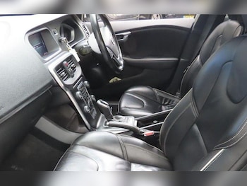 Used Volvo V40 2017 for sale - 78461931: Photo