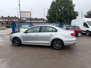 Used Volkswagen Jetta 2016 for sale - 79676757: Photo