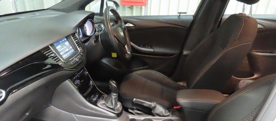 Used Vauxhall Astra 2018 for sale - 77119929: Photo 2