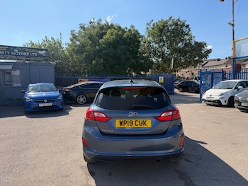 Used Ford Fiesta 2019 for sale - 79388579: Photo