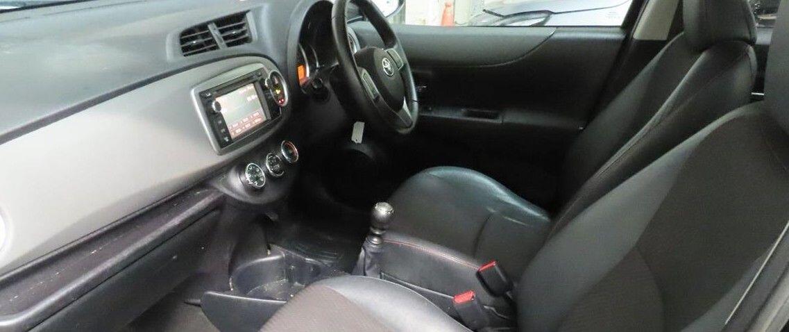 Used Toyota Yaris 2012 for sale - 77839339: Photo 2