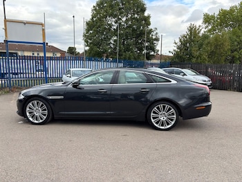Used Jaguar XJ 2010 for sale - 75769993: Photo