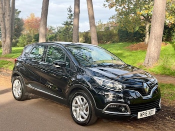 Used Renault Captur 2016 for sale - 76744123: Photo