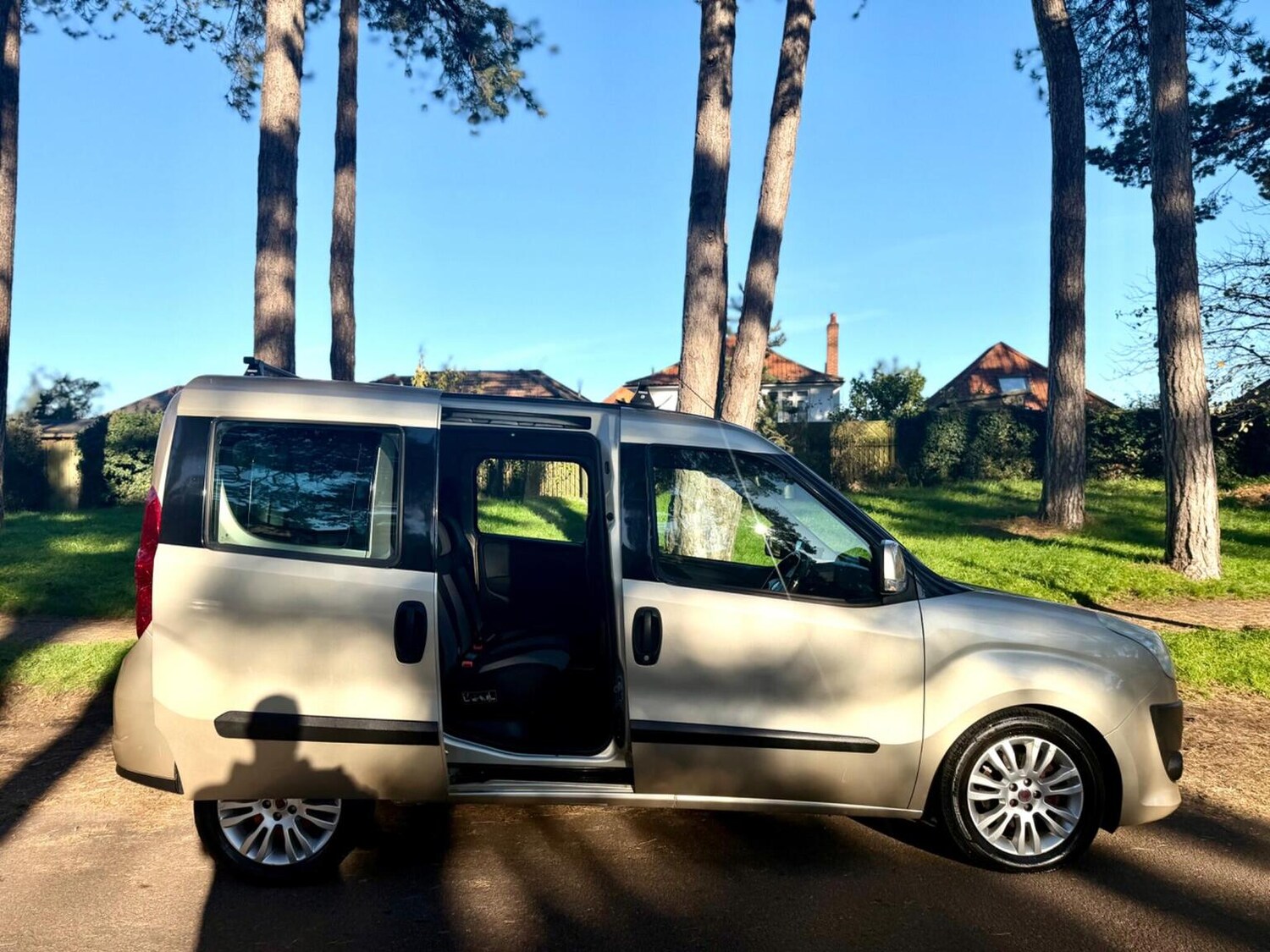 Used Fiat Doblo 2010 for sale - 76744112: Photo 11