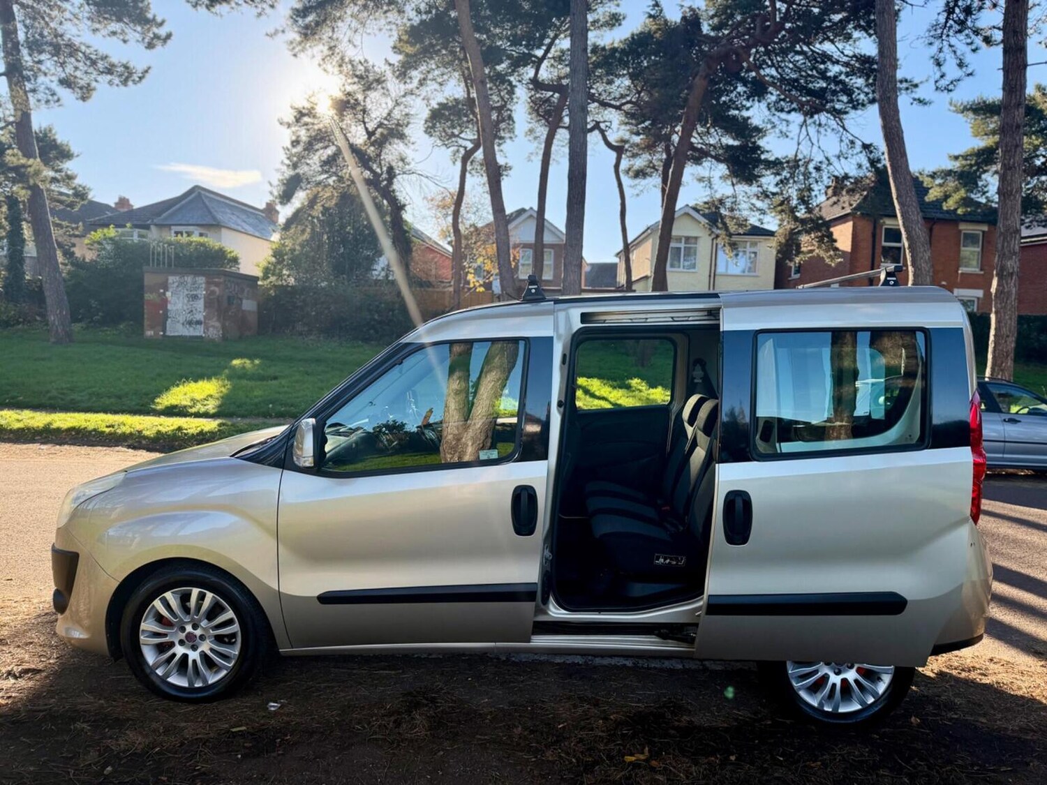 Used Fiat Doblo 2010 for sale - 76744112: Photo 12