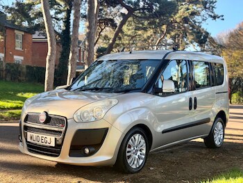 Used Fiat Doblo 2010 for sale - 76744112: Photo