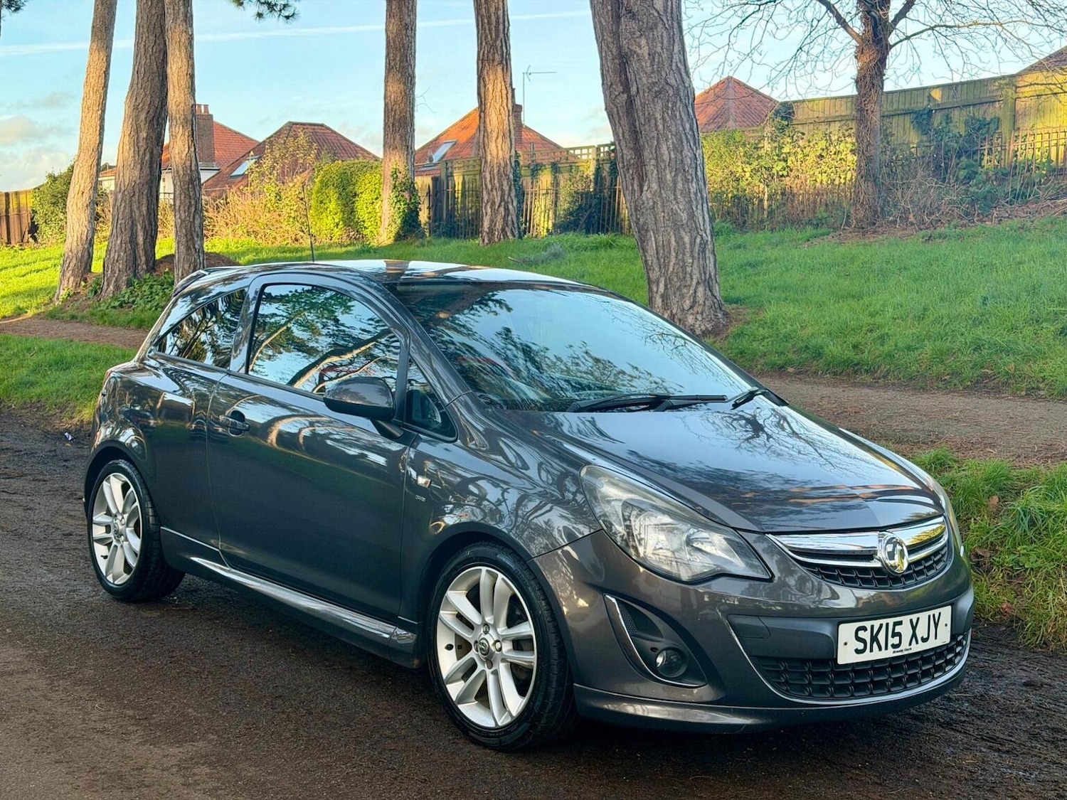 Used Vauxhall Corsa 2015 for sale - 76940067: Photo 2