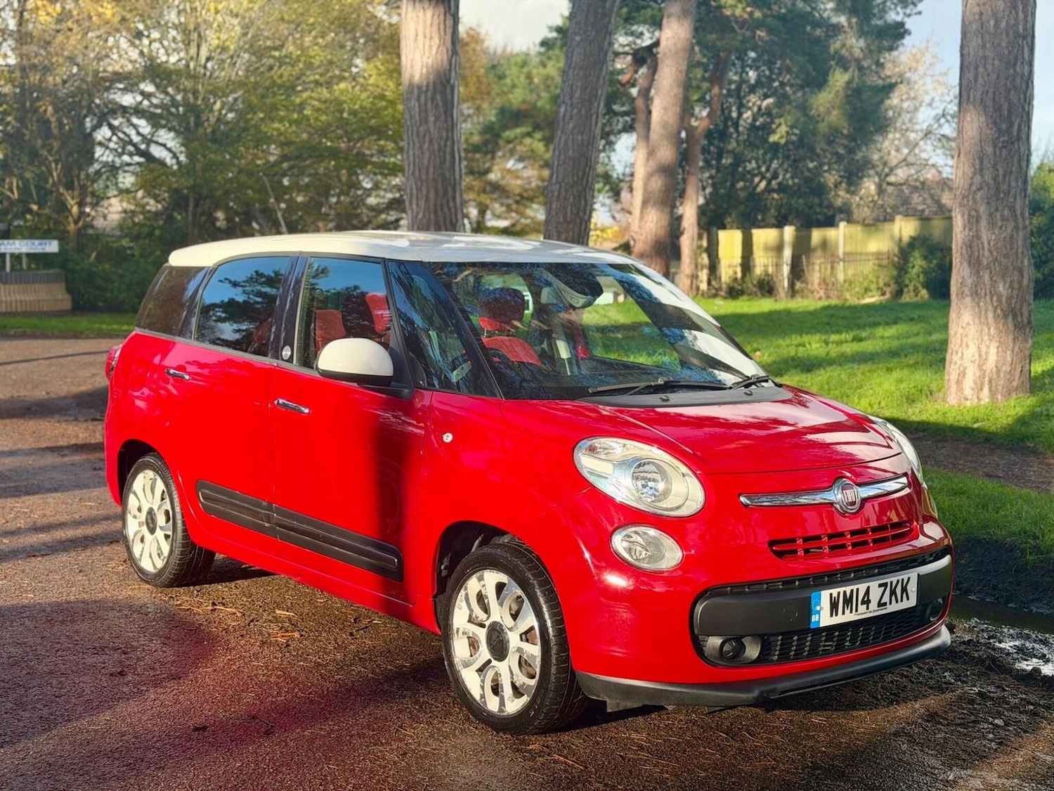 Used Fiat 500L 2014 for sale - 77310742: Photo 2