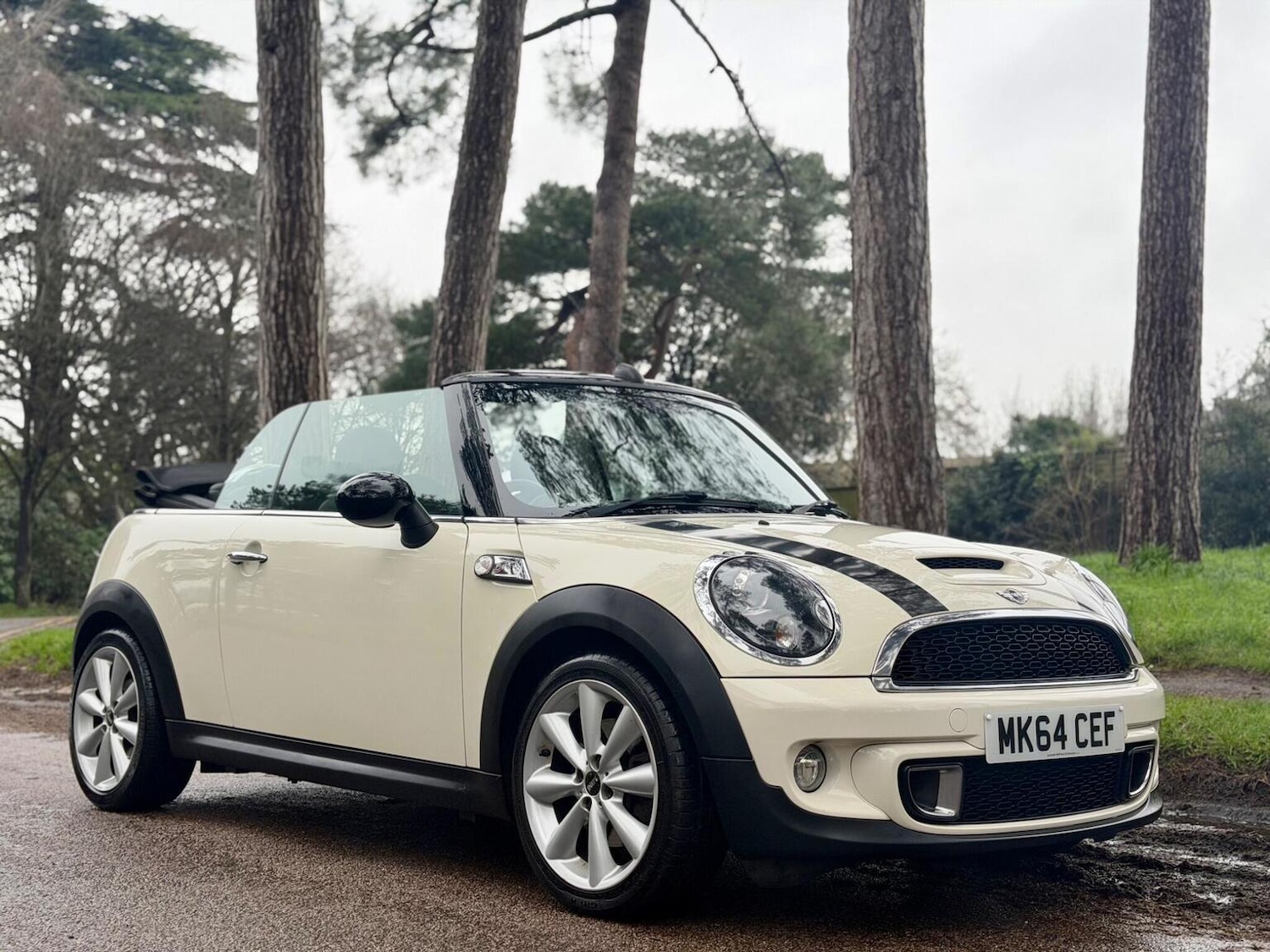 Used MINI Convertible 2014 for sale - 77258554: Photo 2