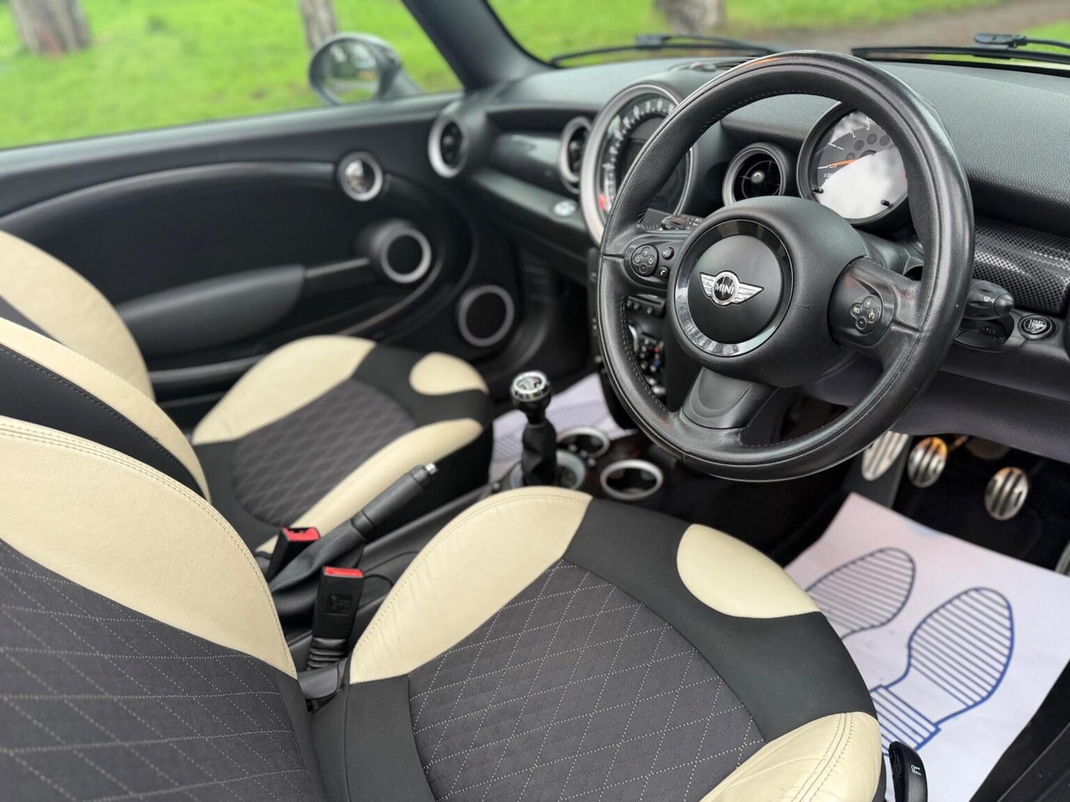 Used MINI Convertible 2014 for sale - 77258554: Photo 21