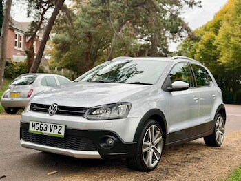 Used Volkswagen Polo 2014 for sale - 76744132: Photo