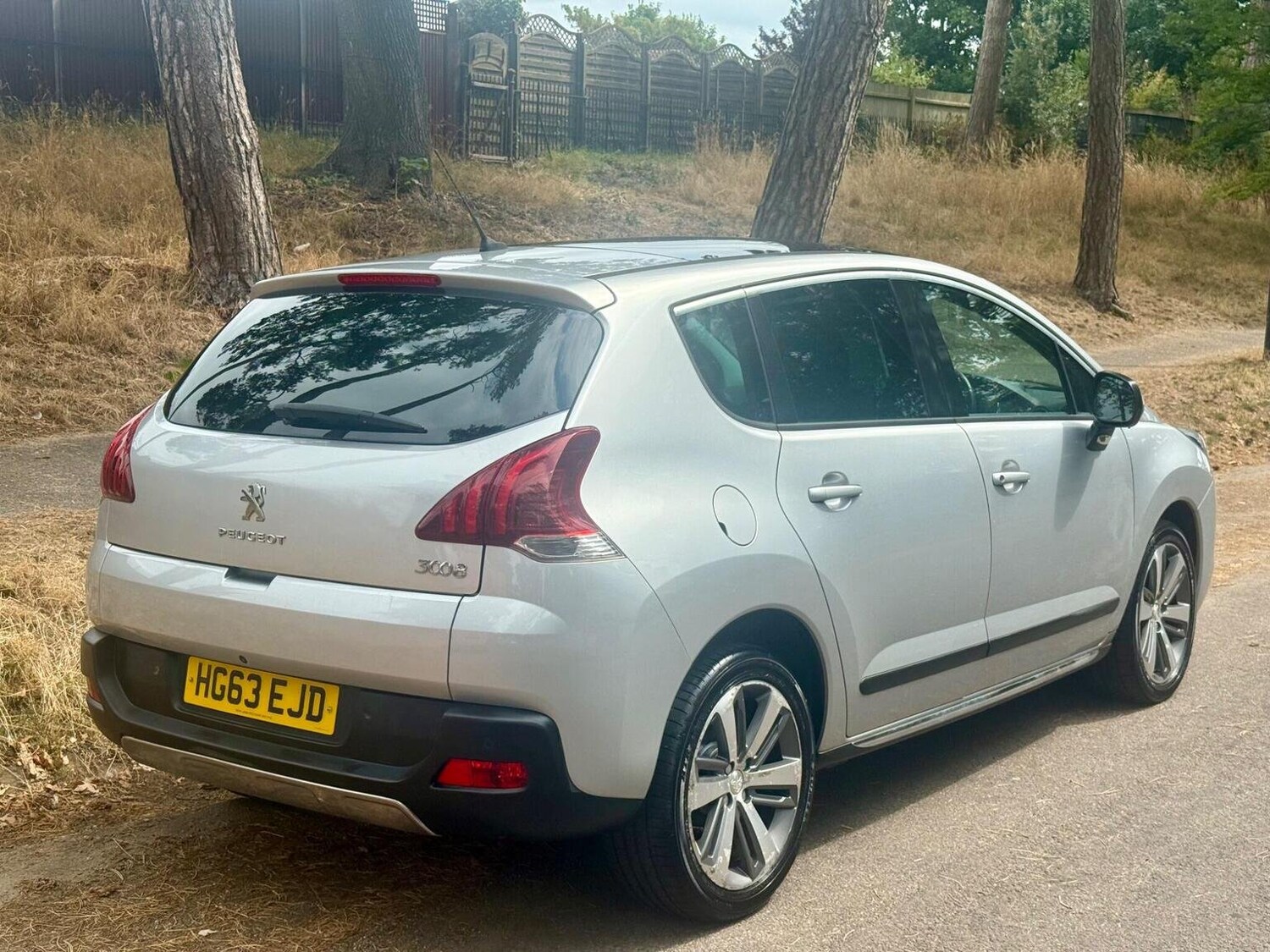 Used Peugeot 3008 2014 for sale - 76794345: Photo 10