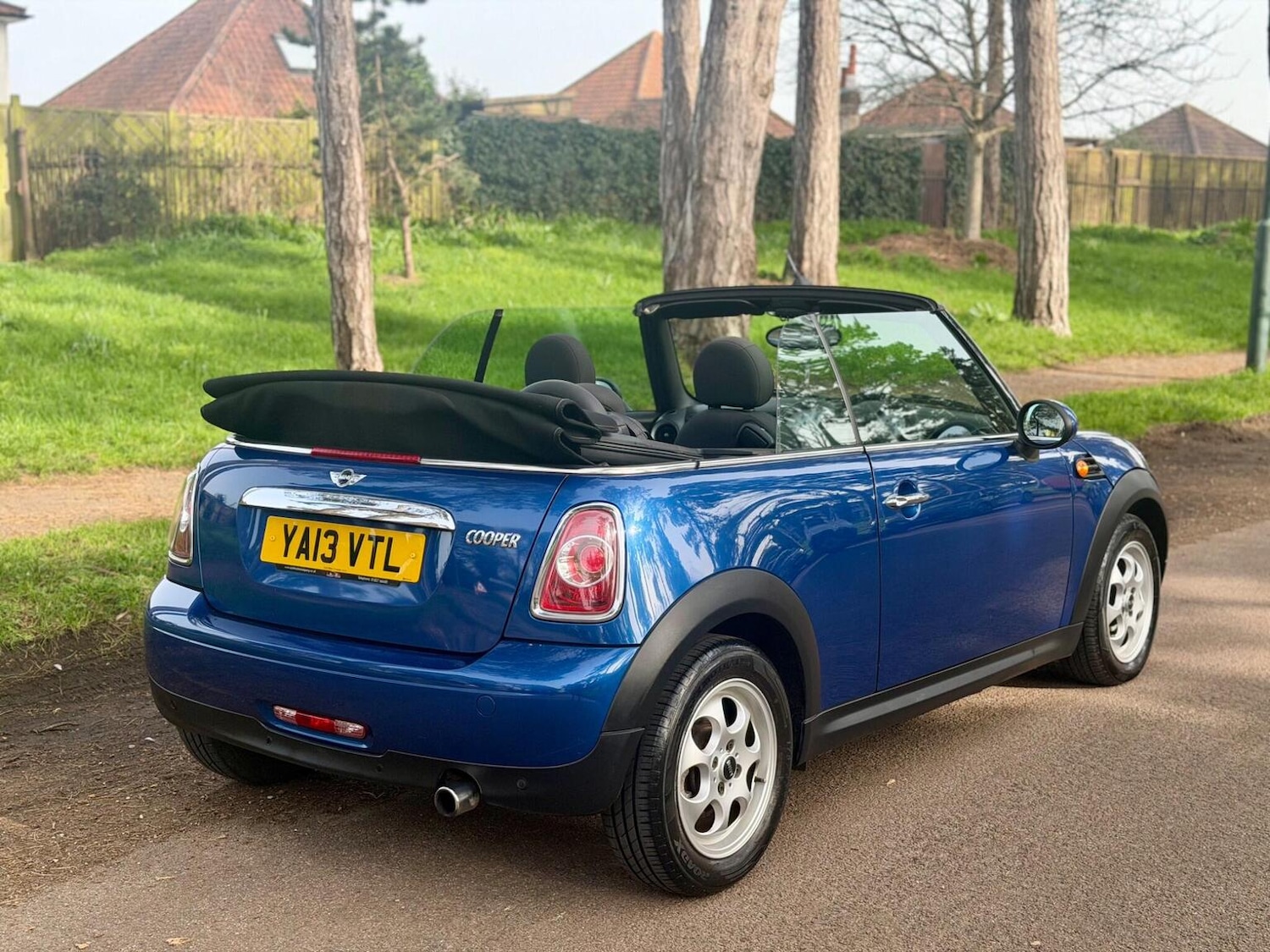 Used MINI Convertible 2013 for sale - 77774732: Photo 14
