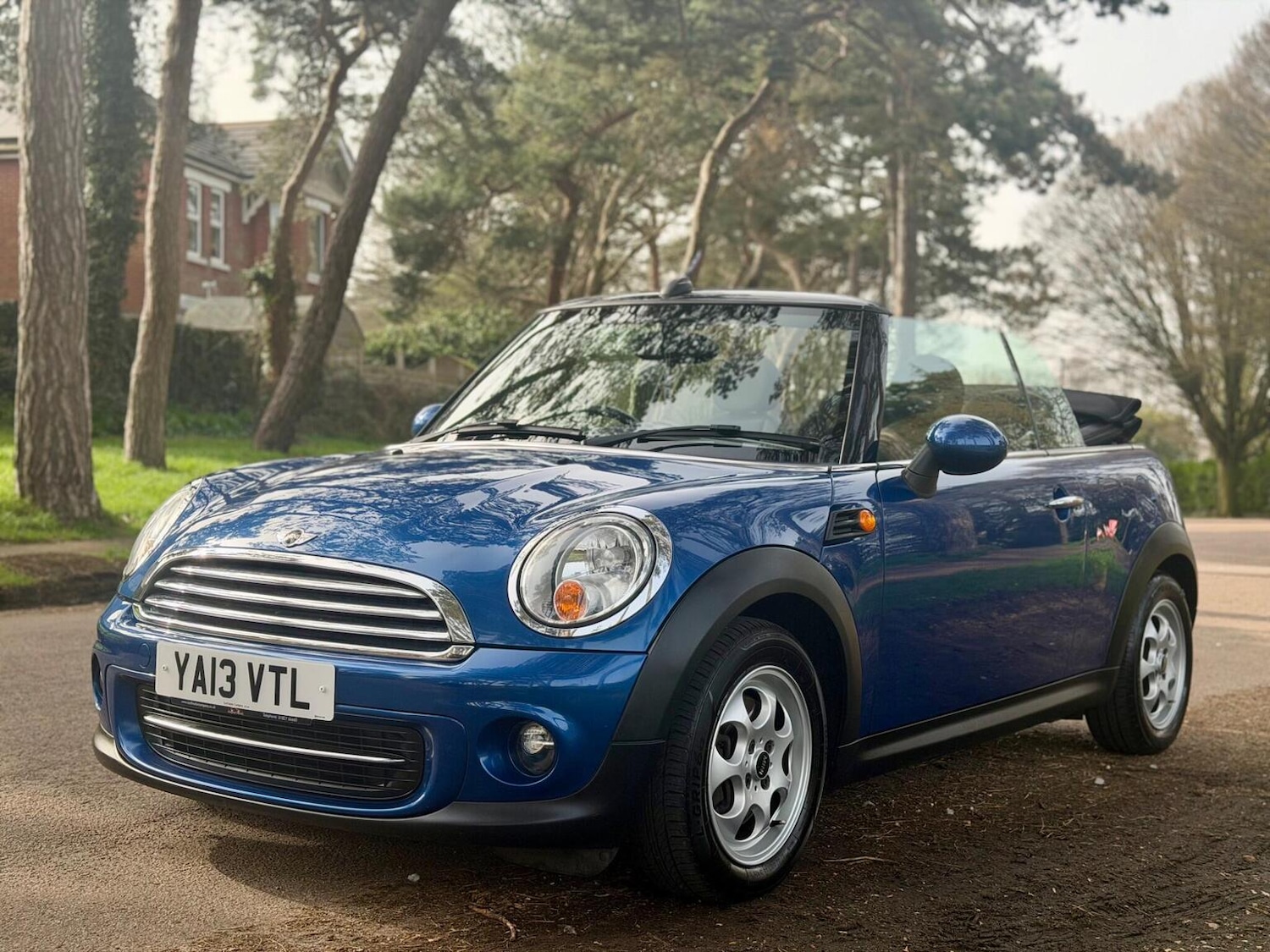 Used MINI Convertible 2013 for sale - 77774732: Photo 6