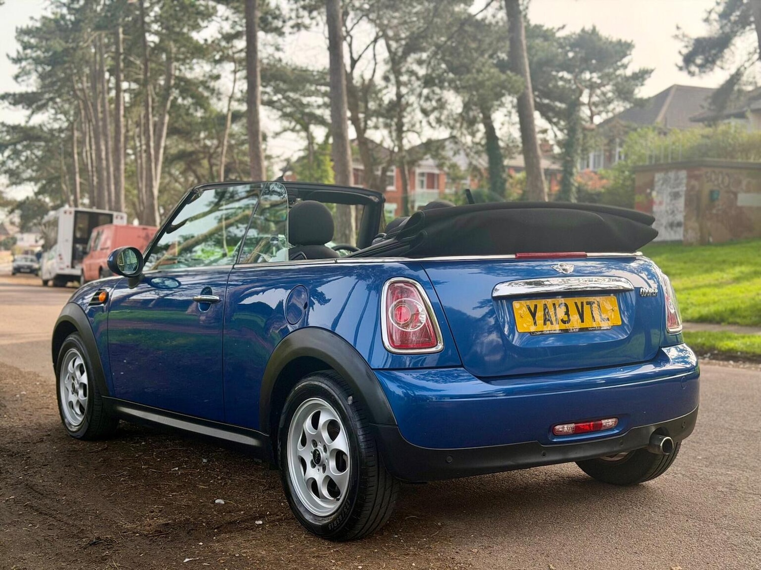Used MINI Convertible 2013 for sale - 77774732: Photo 8