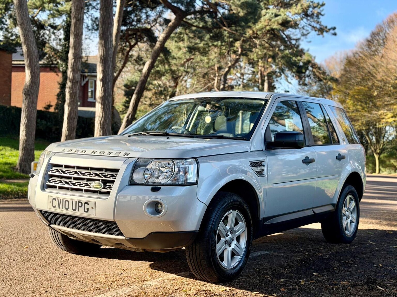 Used Land Rover Freelander 2010 for sale - 76744119: Photo 4