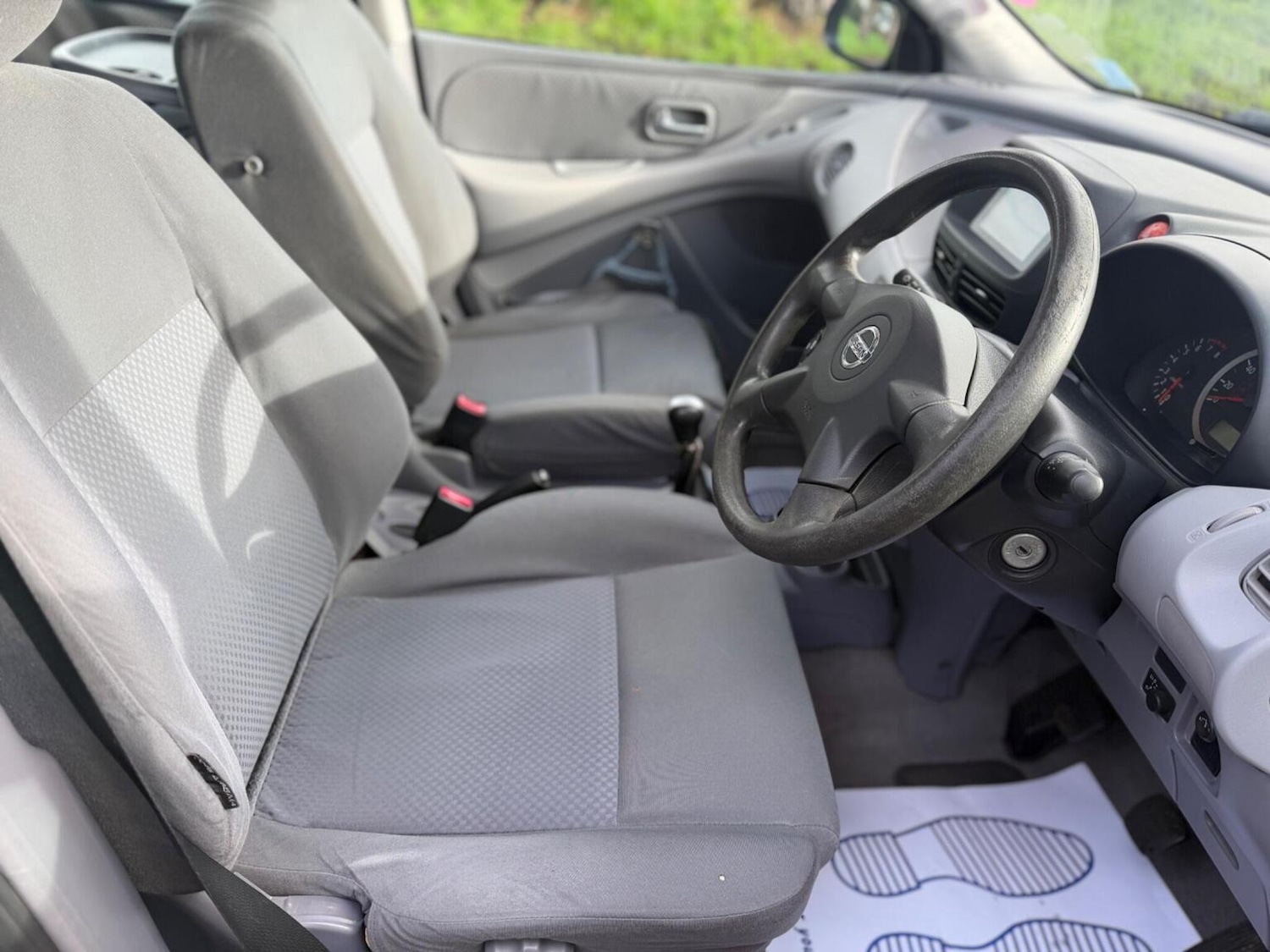 Used Nissan Almera Tino 2004 for sale - 77522042: Photo 9