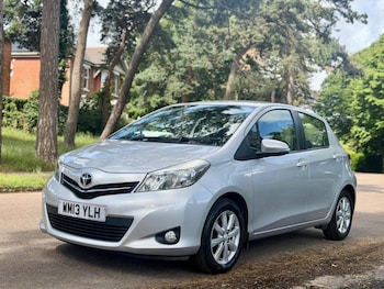 Used Toyota Yaris 2013 for sale - 78852585: Photo