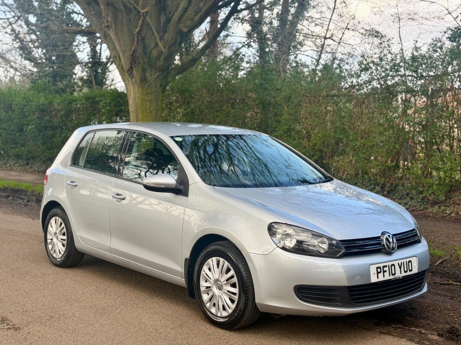 Used Volkswagen Golf 2010 for sale - 77844933: Photo 2