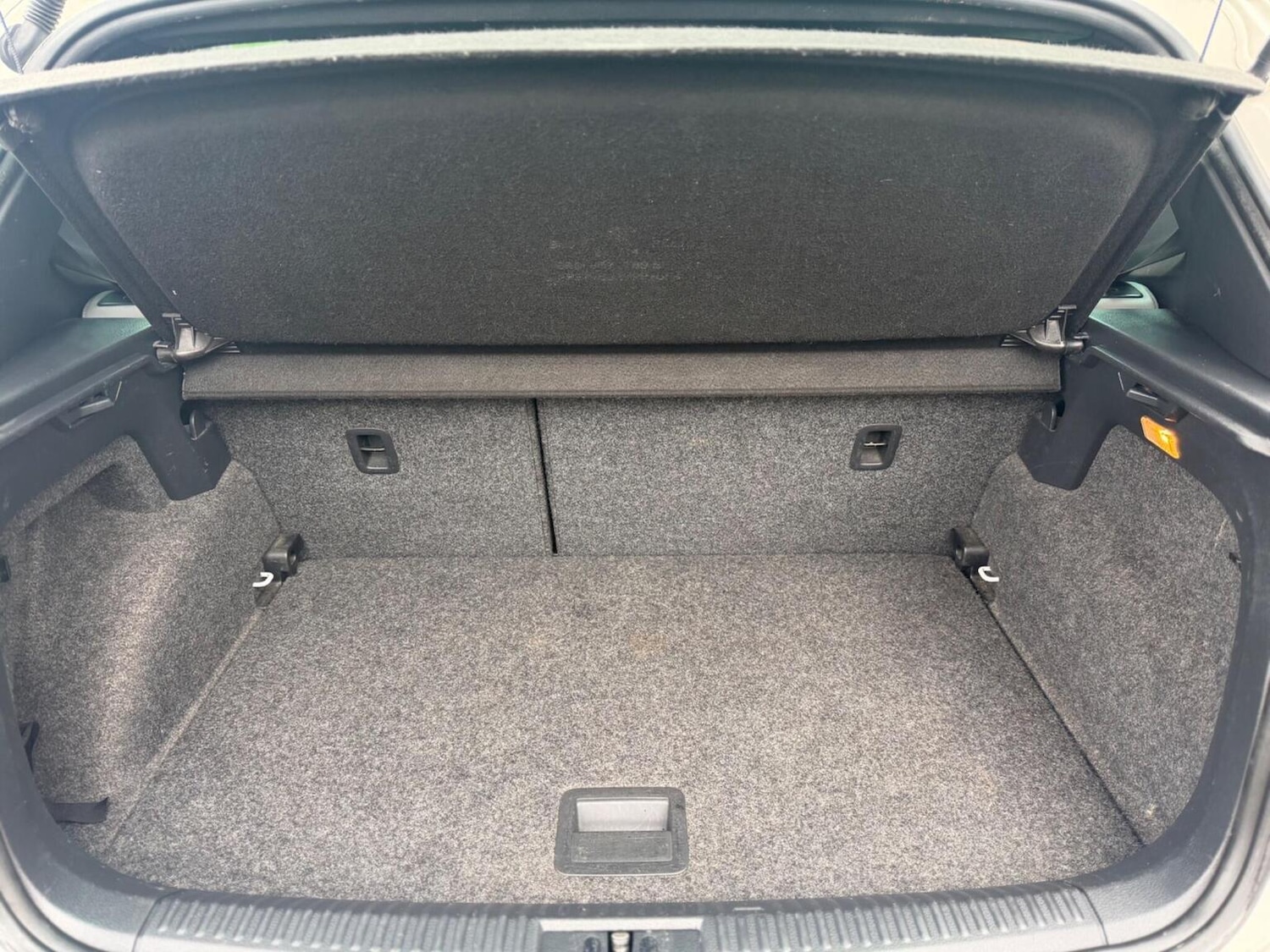 Used Volkswagen Polo 2014 for sale - 77813114: Photo 11