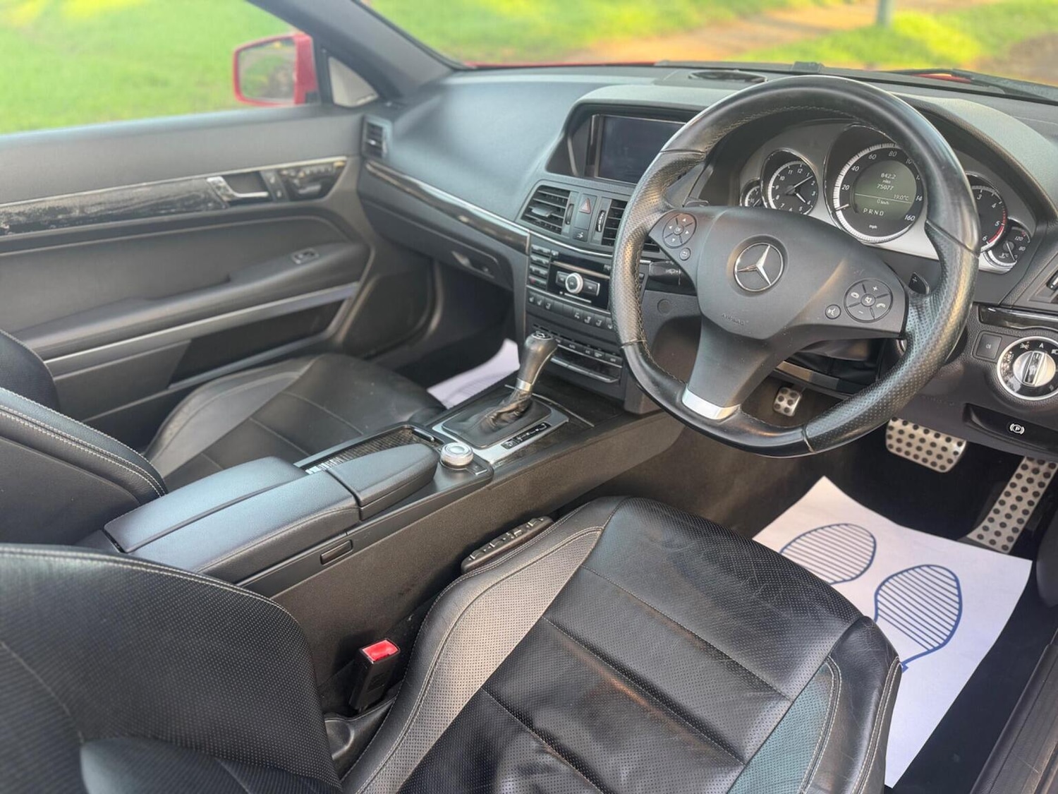 Used Mercedes-Benz E Class 2011 for sale - 77687713: Photo 19