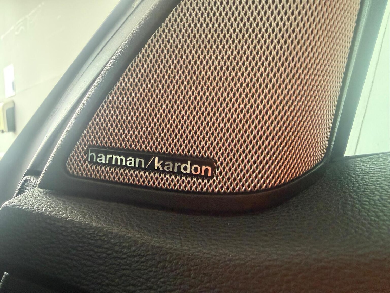 Used Mercedes-Benz E Class 2011 for sale - 77687713: Photo 25