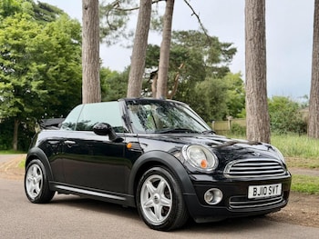 Used MINI Convertible 2010 for sale - 79542028: Photo