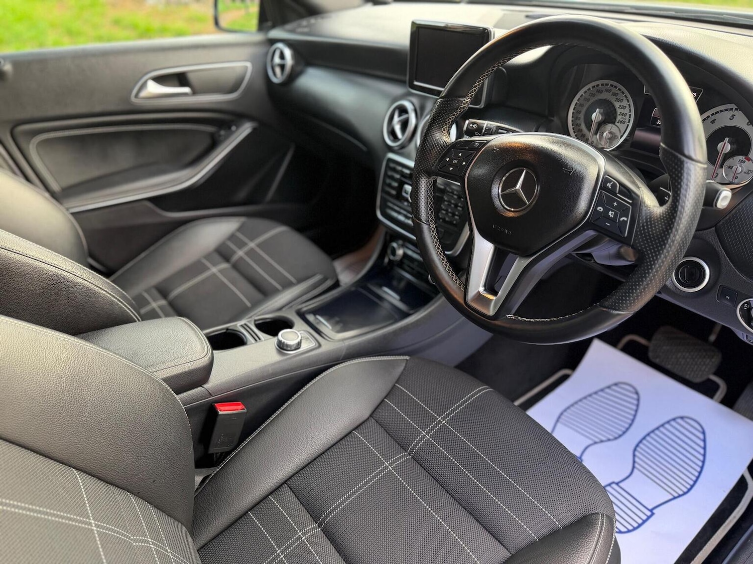 Used Mercedes-Benz A-Class 2014 for sale - 76744133: Photo 14