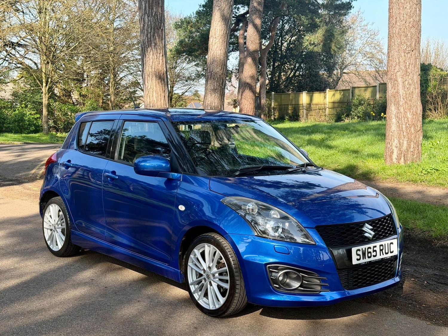 Used Suzuki Swift 2015 for sale - 77774748: Photo 2