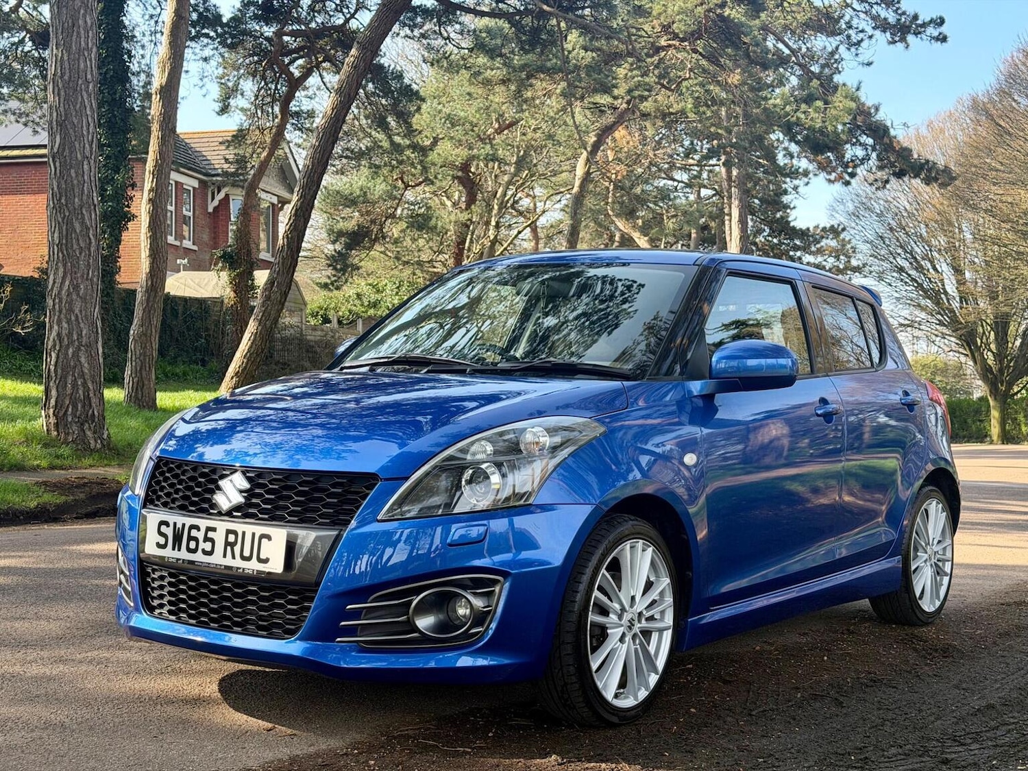 Used Suzuki Swift 2015 for sale - 77774748: Photo 4