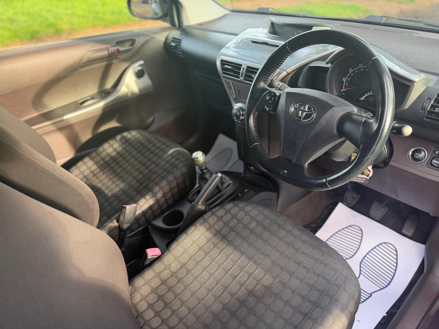 Used Toyota IQ 2010 for sale - 76744110: Photo 12